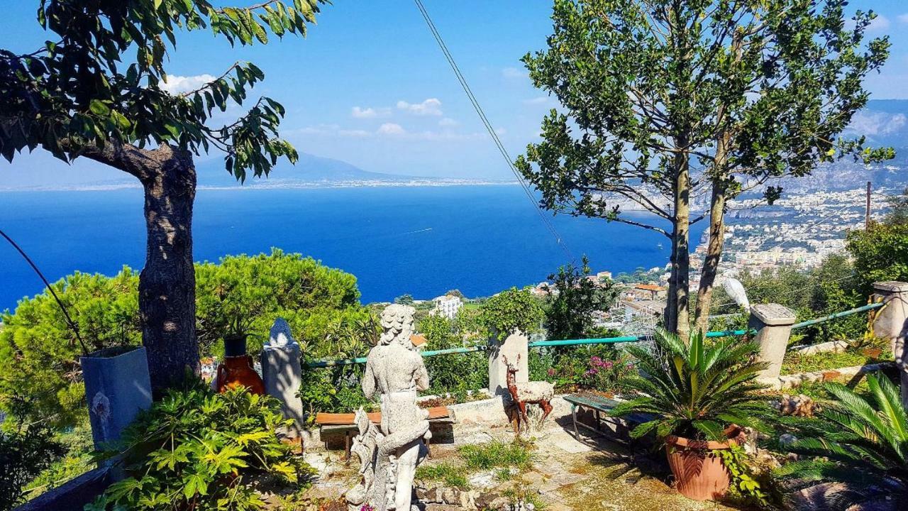 Ferienwohnung La Rosa Del Sud - De Vivo Realty Sorrent Exterior foto
