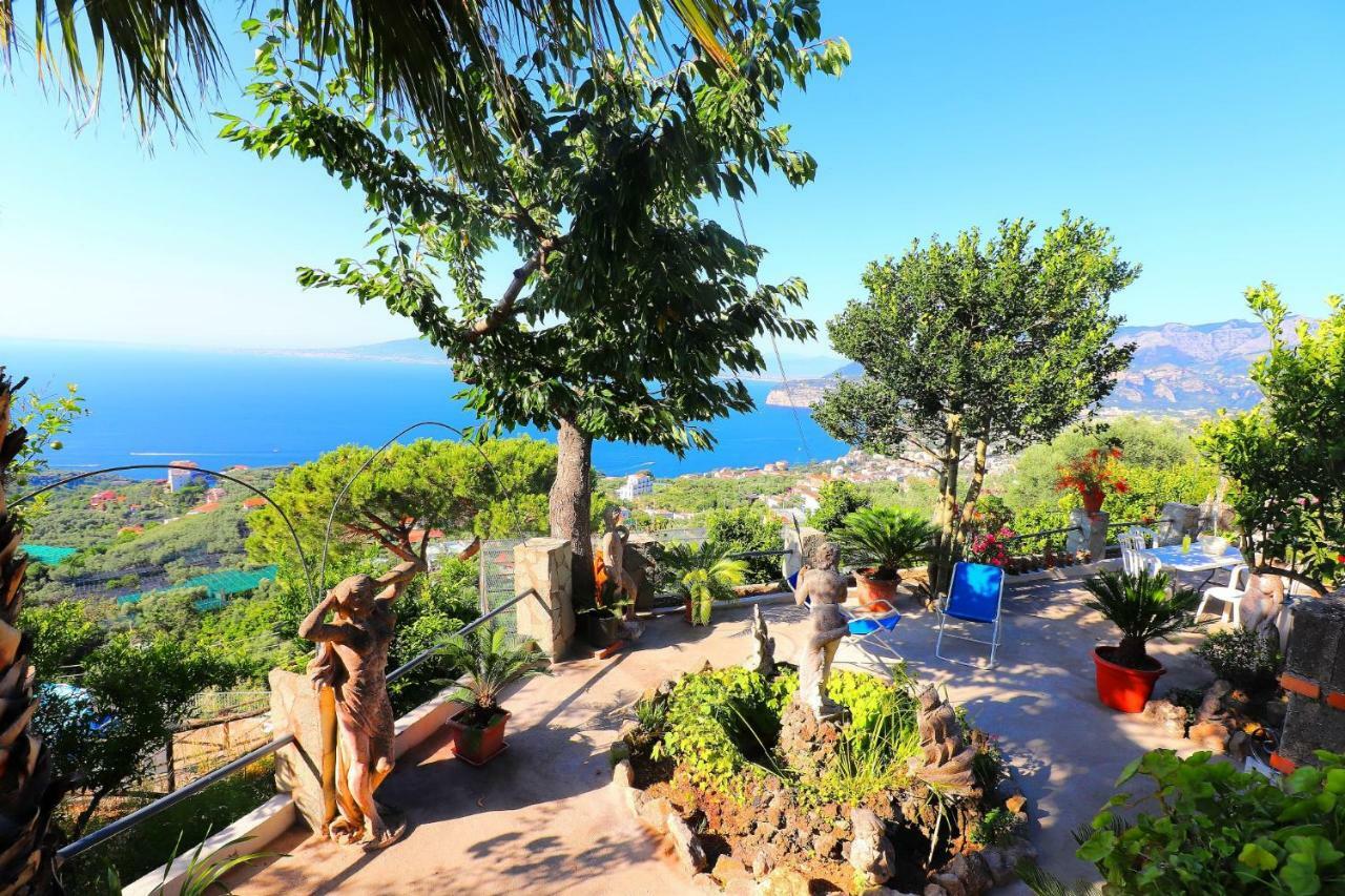 Ferienwohnung La Rosa Del Sud - De Vivo Realty Sorrent Exterior foto
